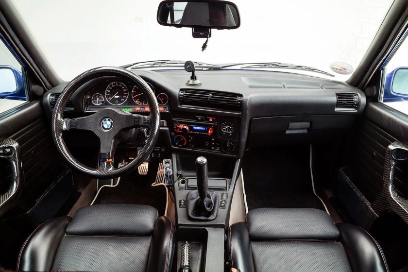 BMW e30 Interior