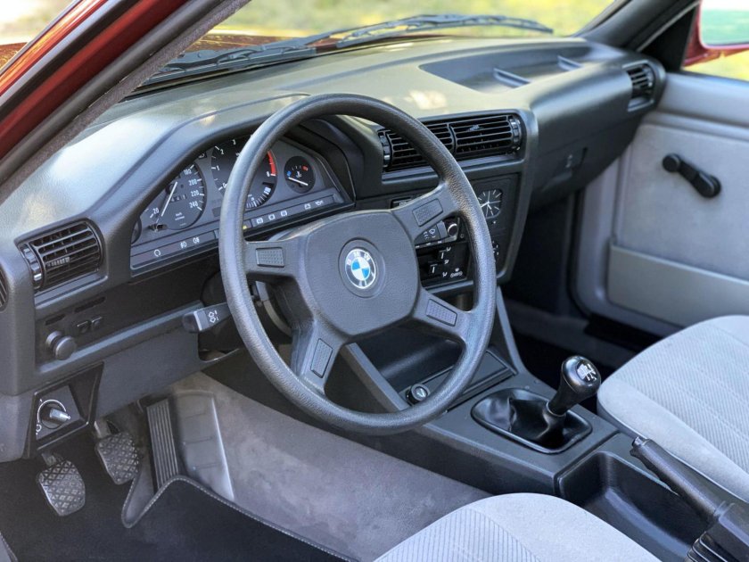 BMW e30 Торпедо