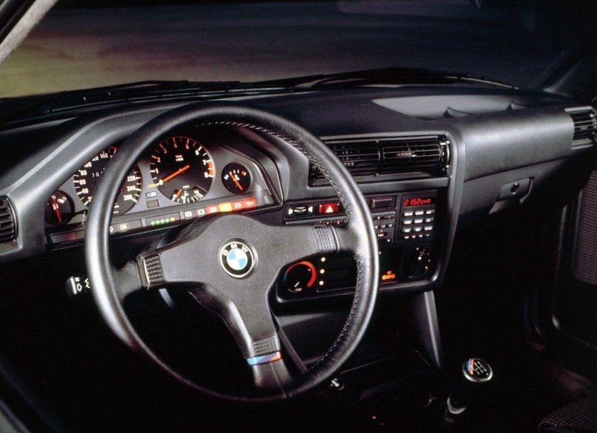 BMW е30 торпеда