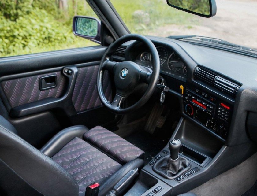 БМВ е30 салон