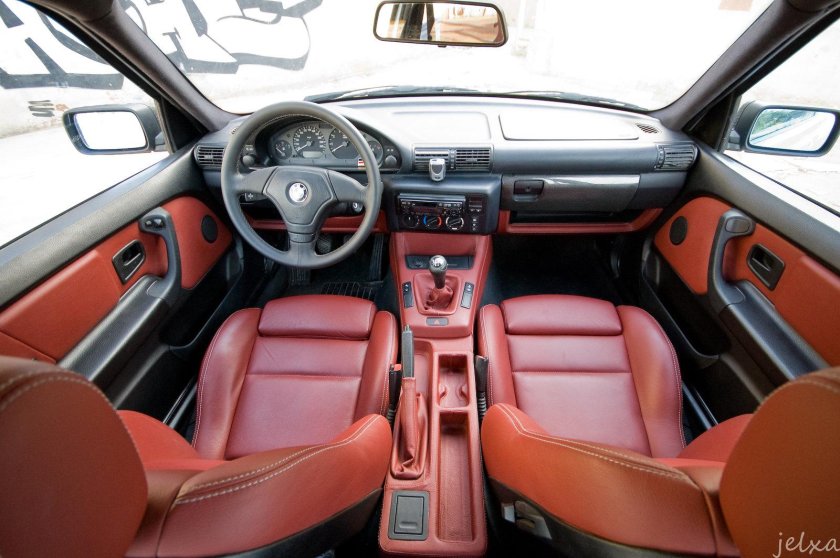 BMW e36 Compact Interior