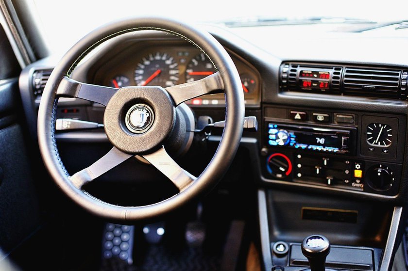 BMW 3 e30 салон