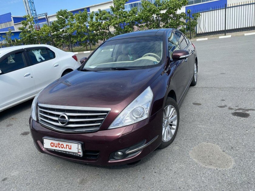 Nissan teana 2012