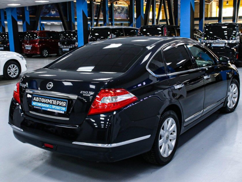 Nissan teana 2011