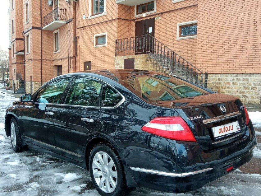 Ниссан теана 2011
