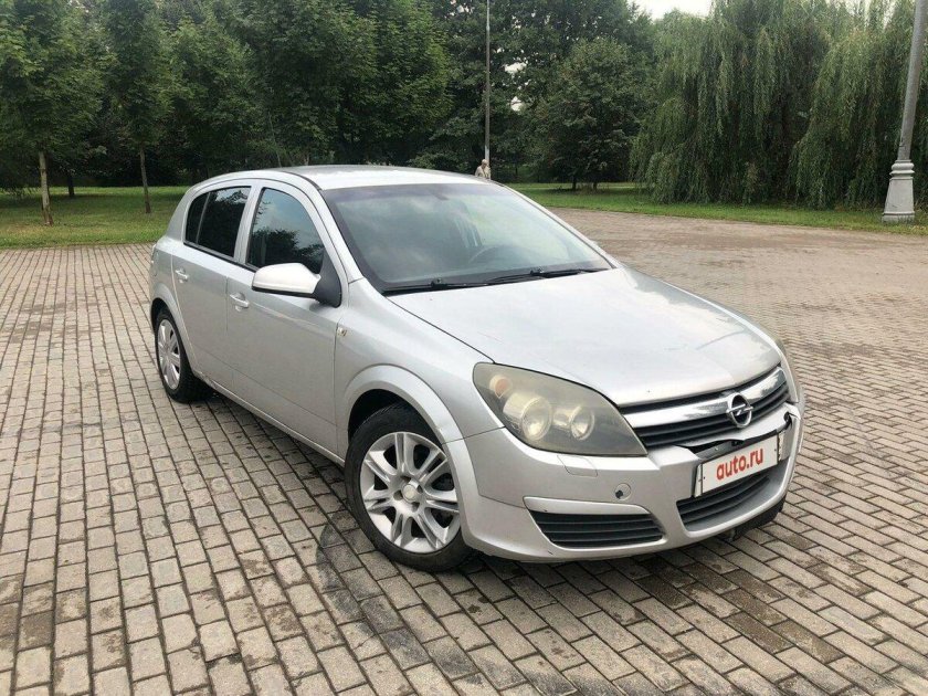 Опель Астра 2005 года автомат 1,6 бензин что находится в капоте