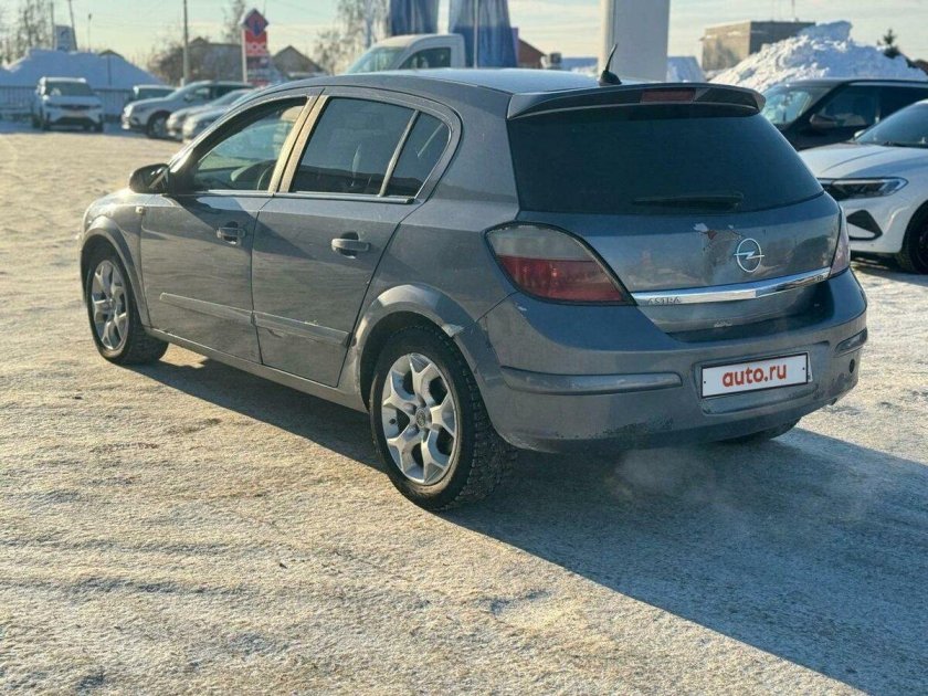 Opel astra h