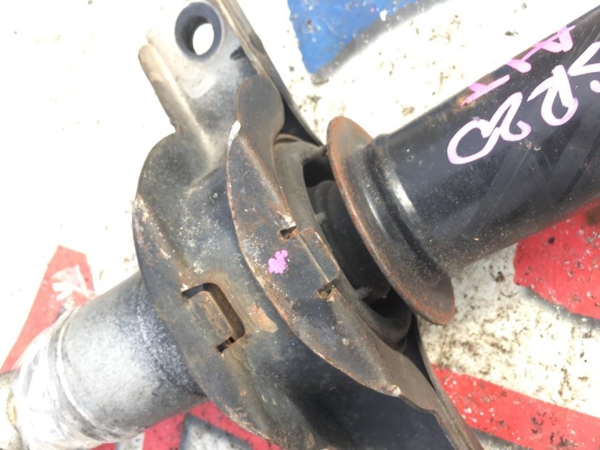 Опора кардана Ниссан ад 2001