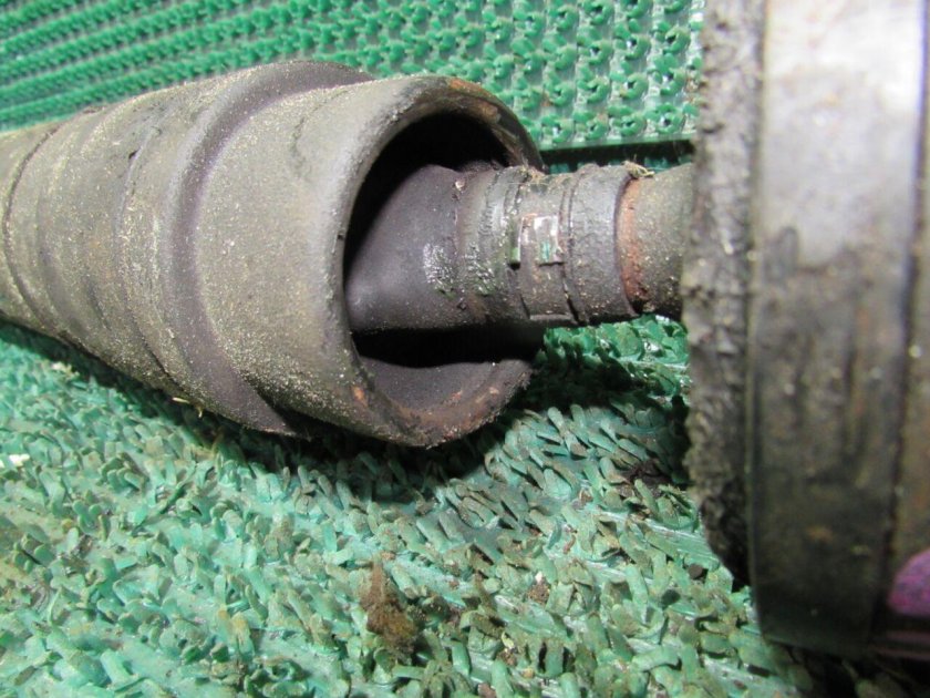 Пыльник кардана