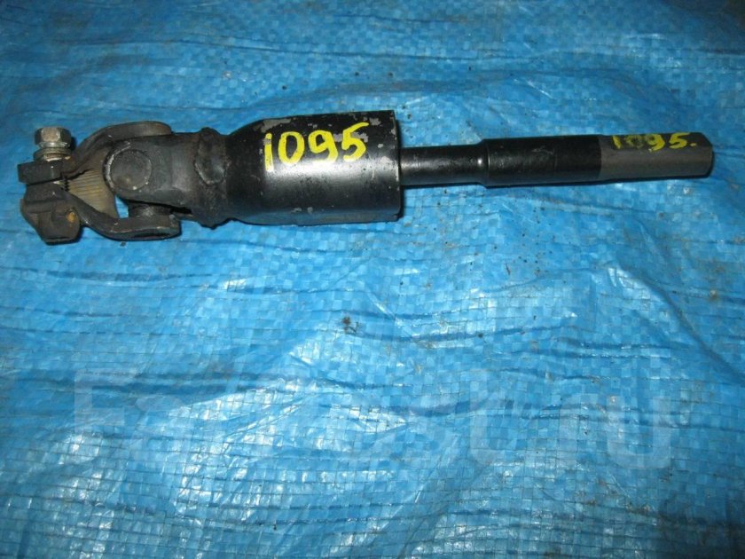 Рулевой кардан Ниссан Санни fb15