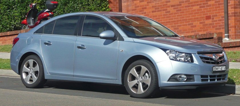 Шевроле Круз 1.8 седан