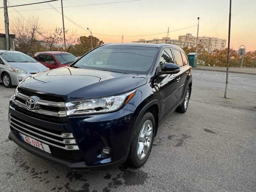 Toyota highlander 2016