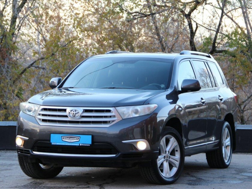 Toyota highlander 3