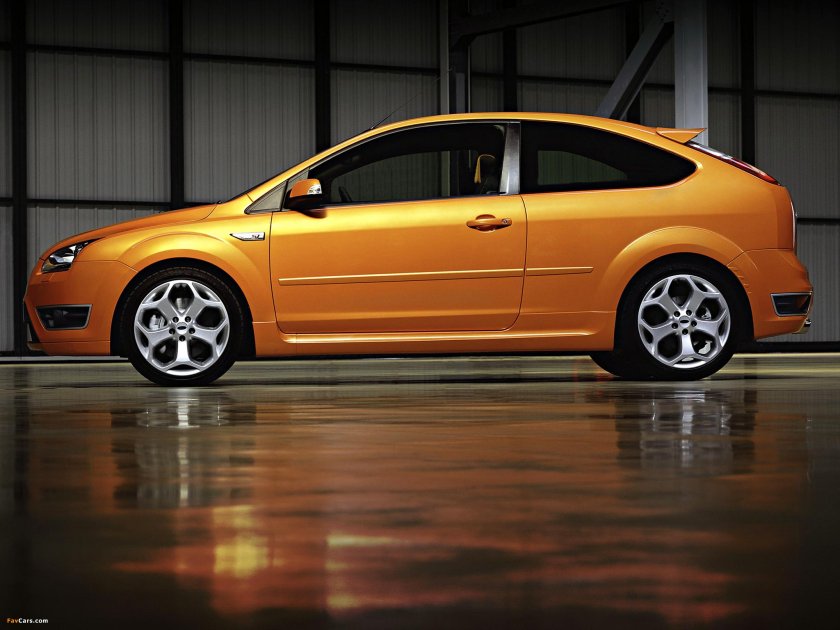 Ford Focus 2 St хэтчбек