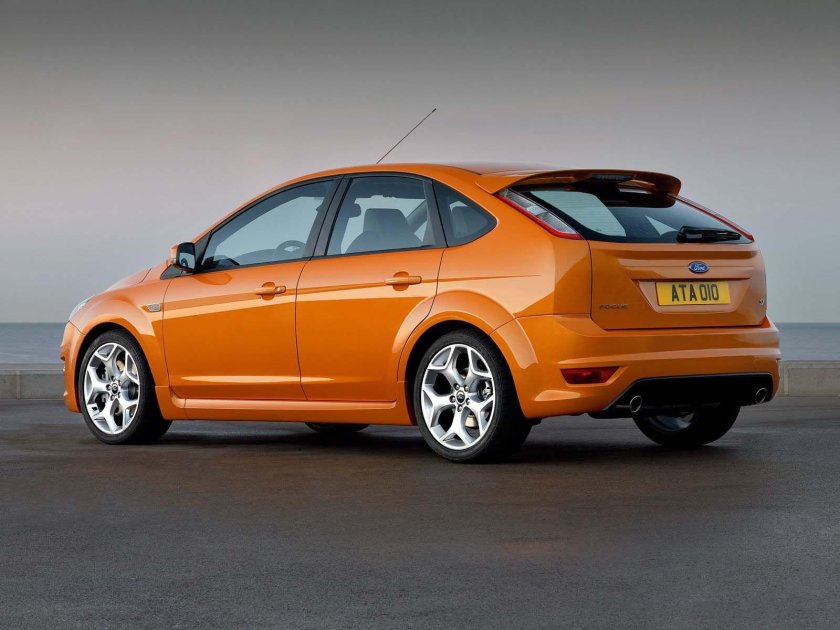 Ford Focus 2 St хэтчбек