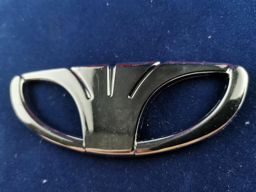 Daewoo логотип