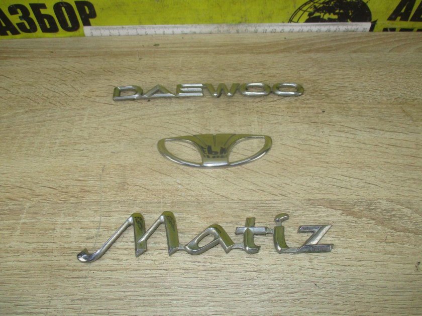 Значок Daewoo Nexia