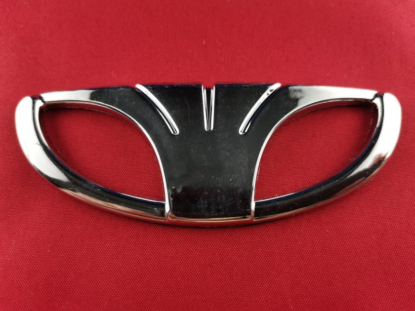 Шильдик Дэу