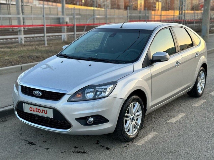 Ford focus 2 рестайлинг хэтчбек серебристый