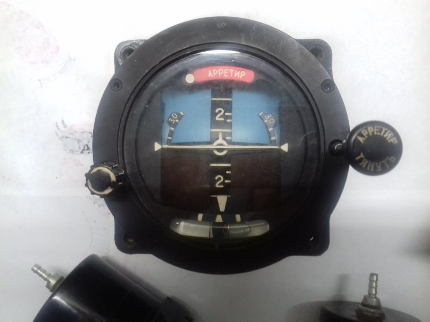 Авиагоризонт агр-72