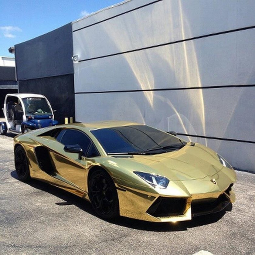 Ламборгини Голд