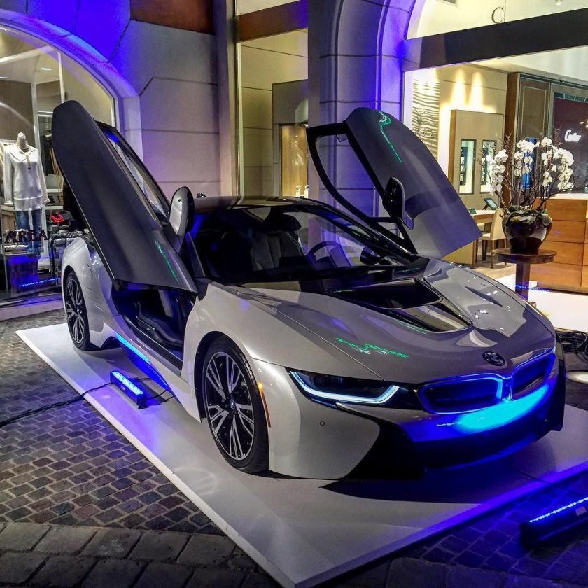 Новая BMW i8
