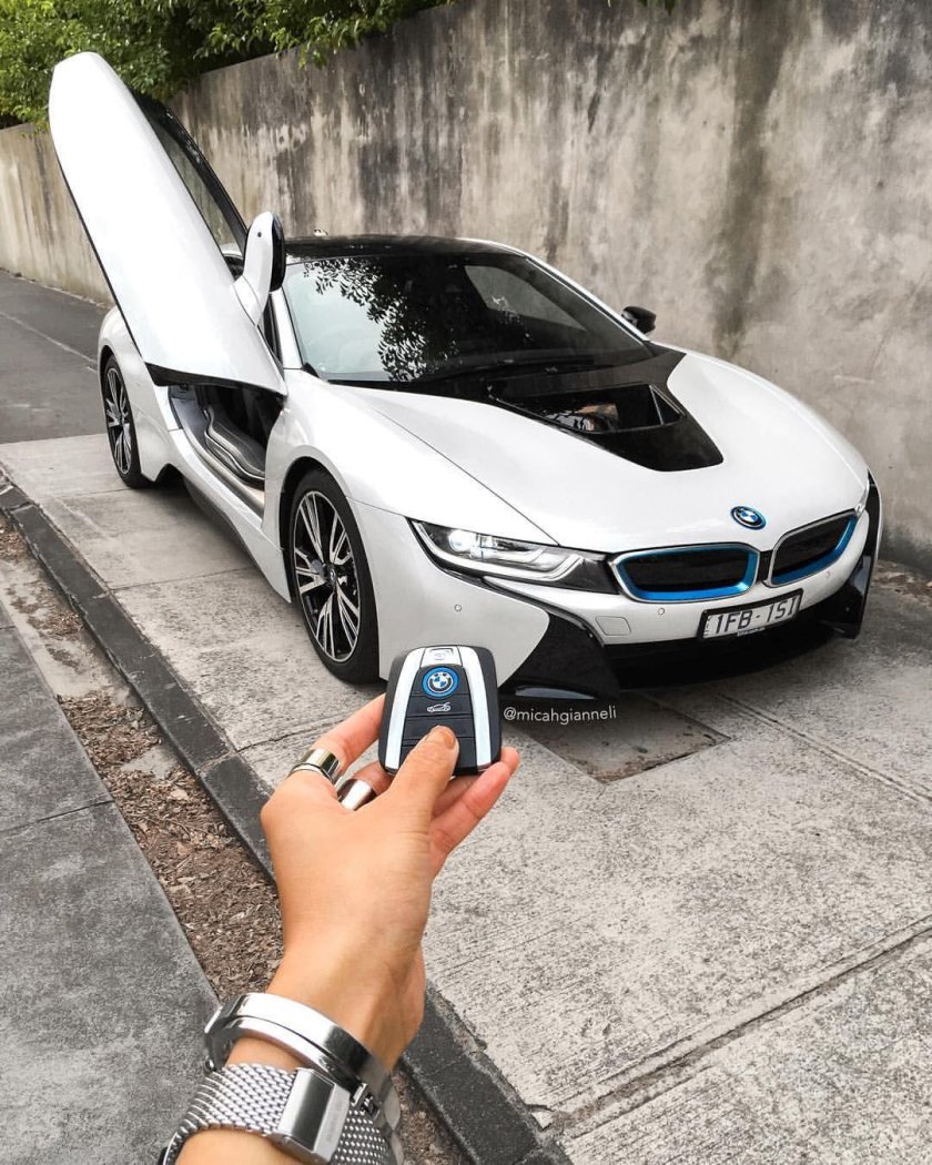BMW Sport car i8