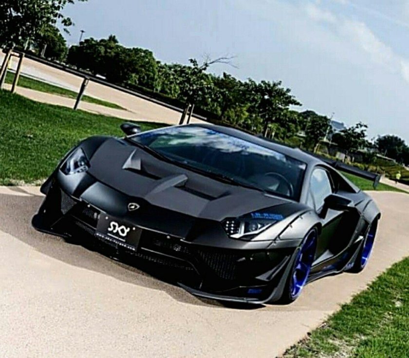 Ламборгини авентадор SV