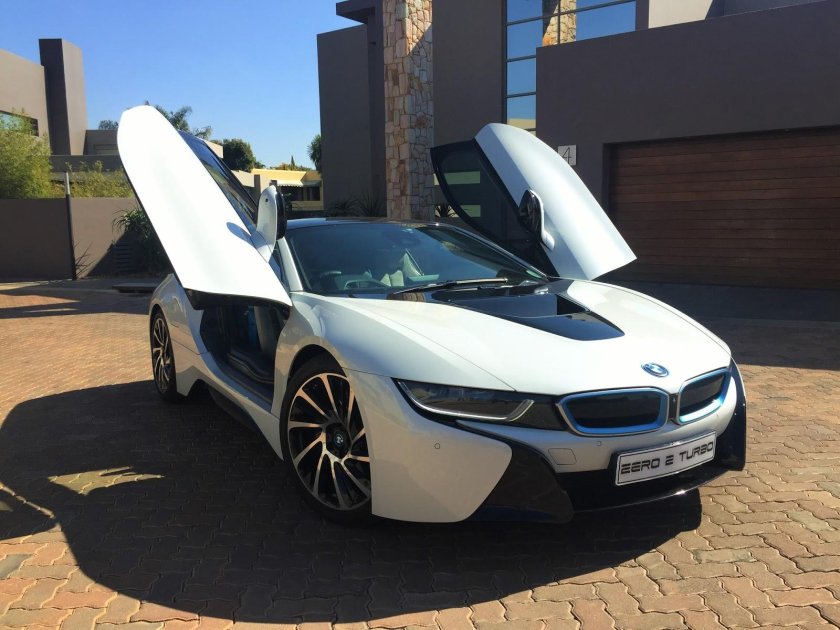 BMW i8