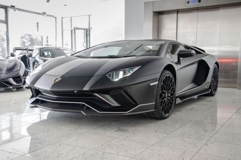 Lamborghini aventador svj