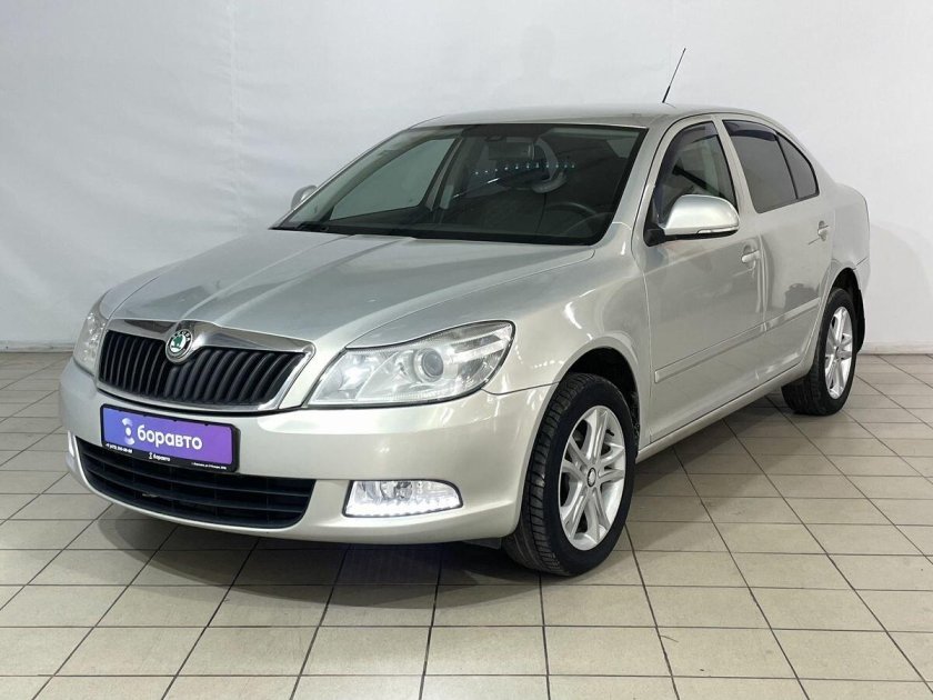 Шкода Октавия 2011 года