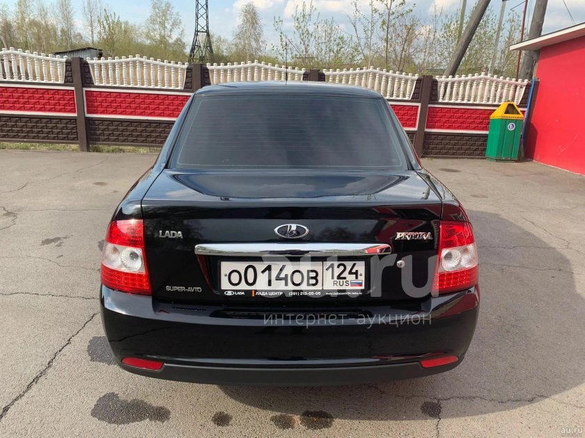 Приора 2 кварц зад