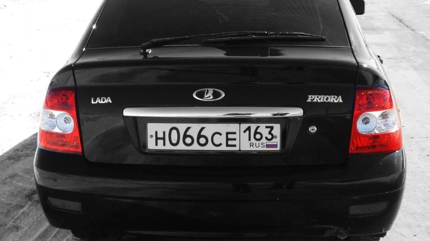 Приора 2 хэтчбек зад