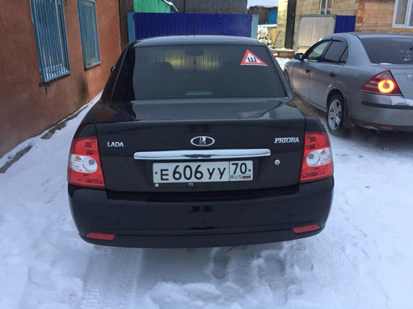 Лада приора седан