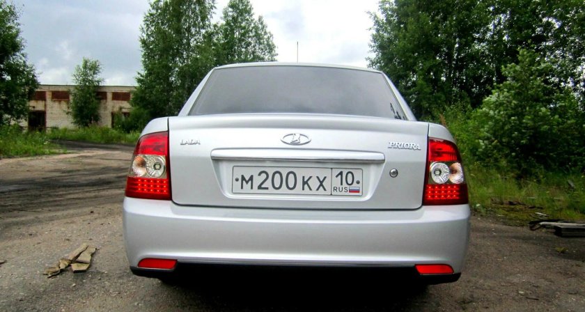 Лада Приора 2 зад