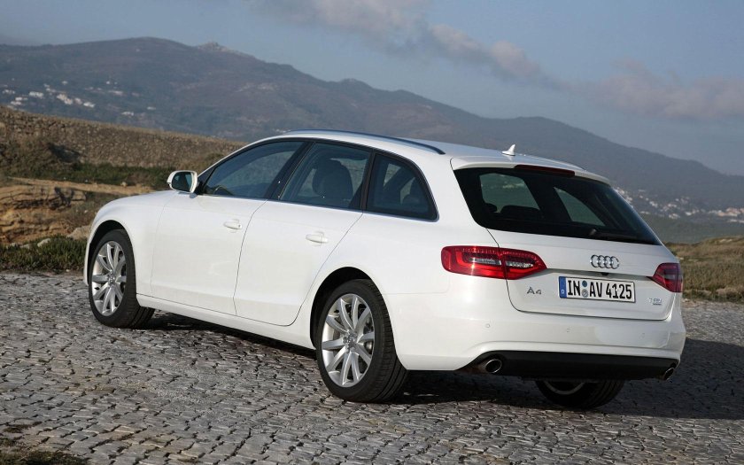 Ауди а4 Авант 2012