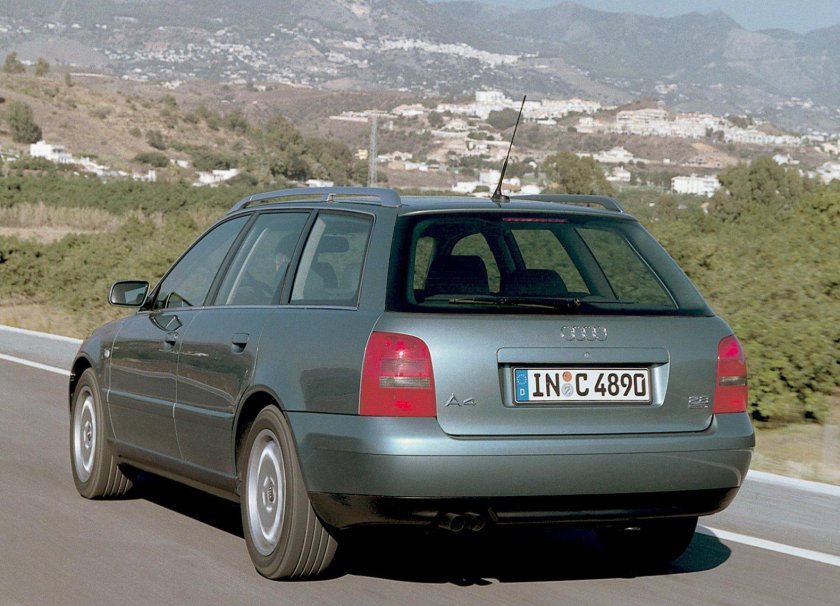Ауди а4 Авант 1998