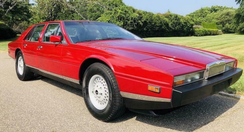 Астон Мартин Лагонда