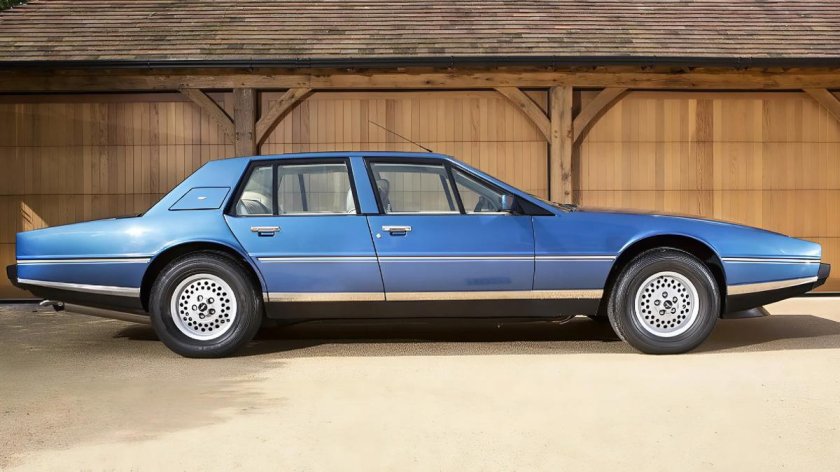 Aston Martin Lagonda 1976
