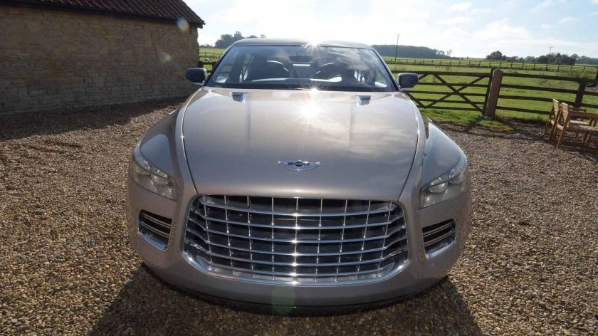 2009 aston martin lagonda suv