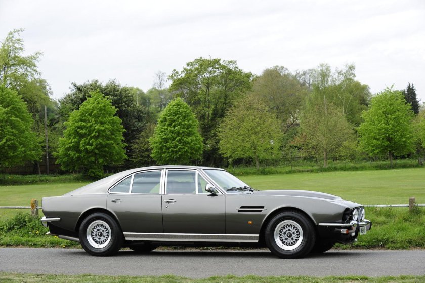 Aston Martin Lagonda