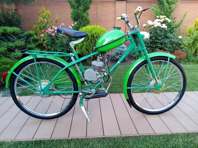 Мотовелосипед Рига 7