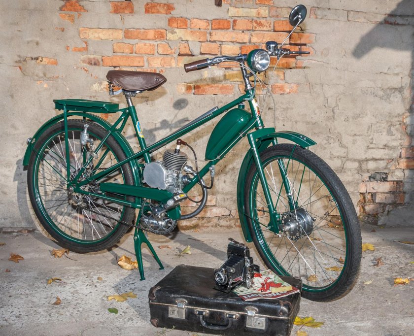 Мотовелосипед СССР д6