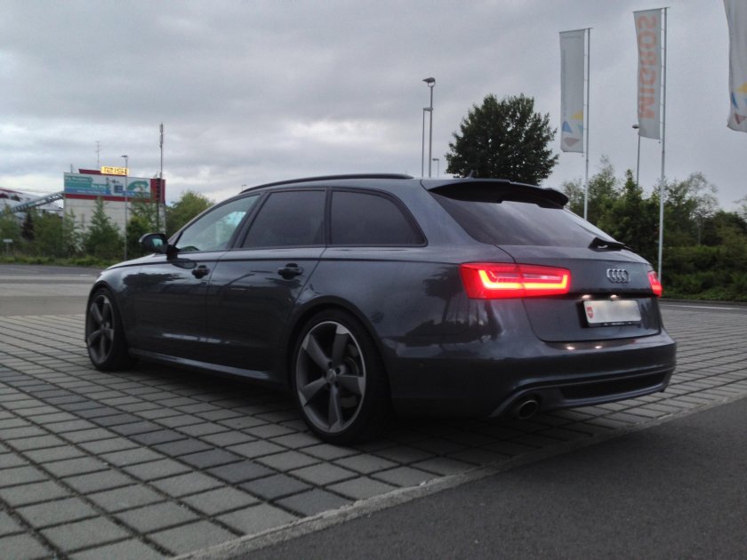 Audi a6 c6 avant Red