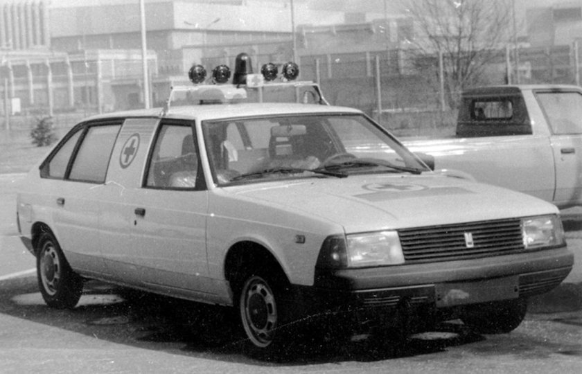 Автомобиль Москвич 2141