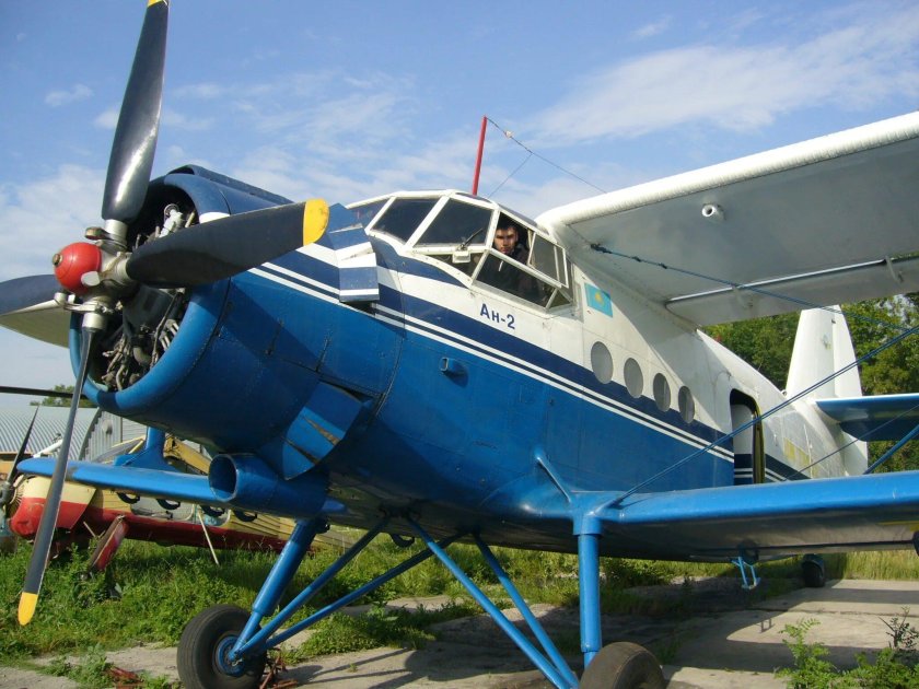 Самолёт АН-2