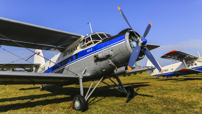 АН-2 биплан