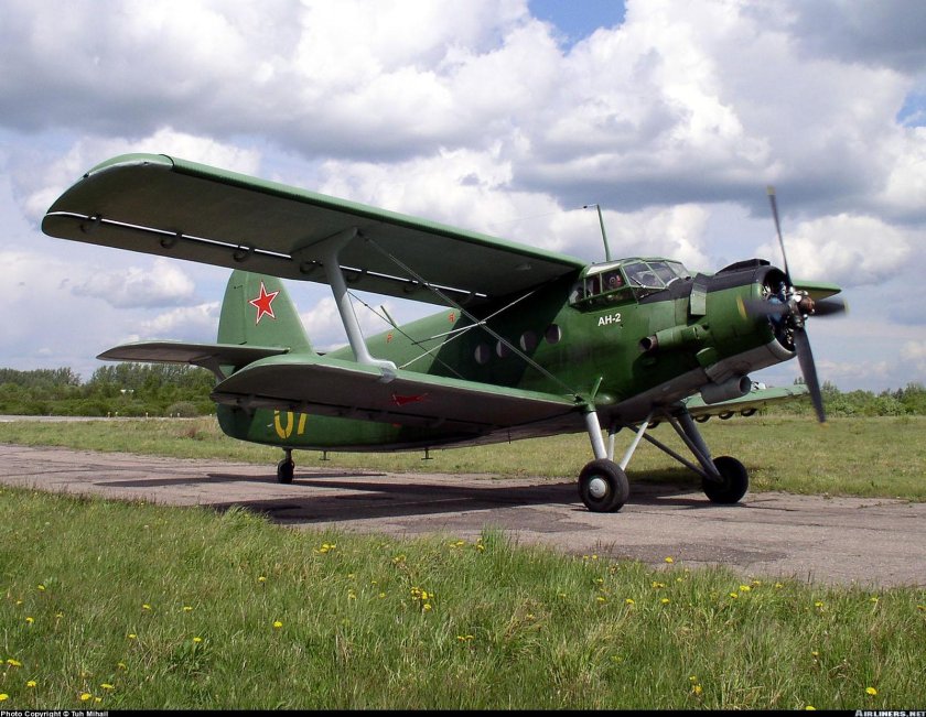 Самолет АН 2 зеленый