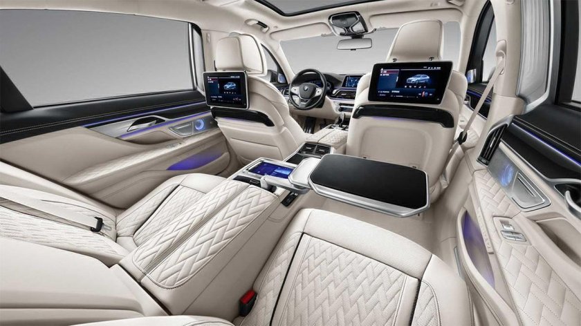 БМВ 760 li 2021