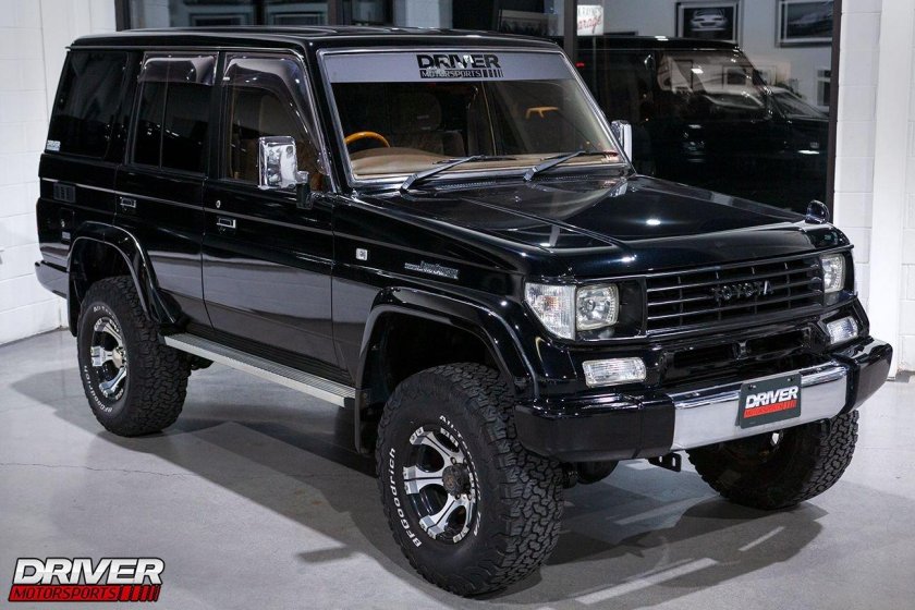 Toyota land cruiser 70 series